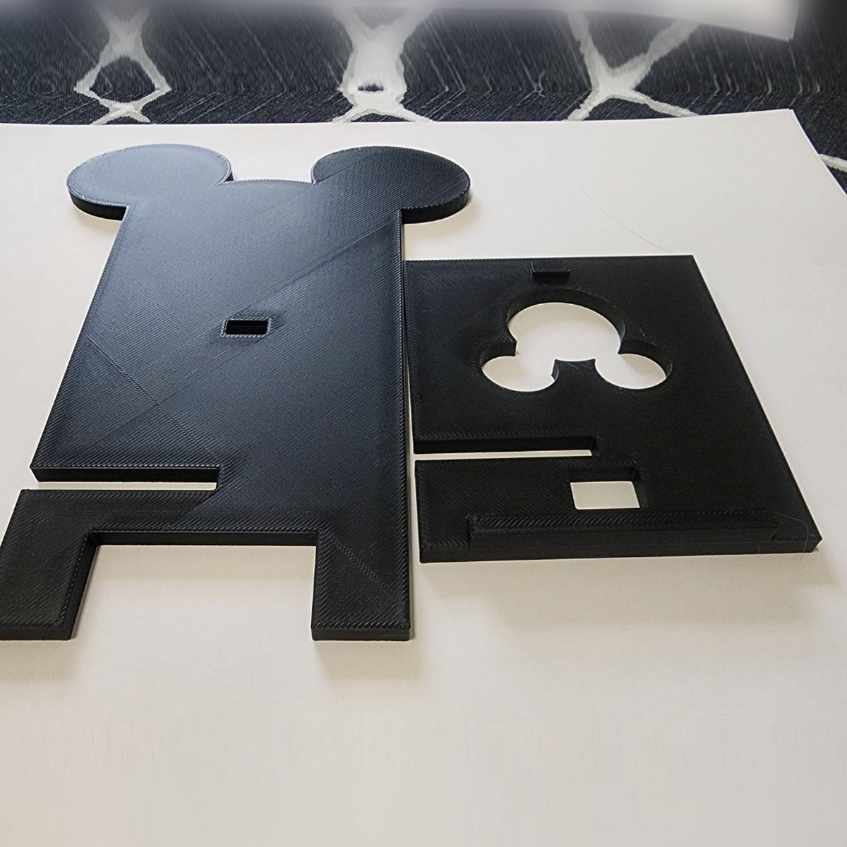 Mickey Ears Phone Stand – 3D Printed Two-Piece Desk Stand – photo 3
