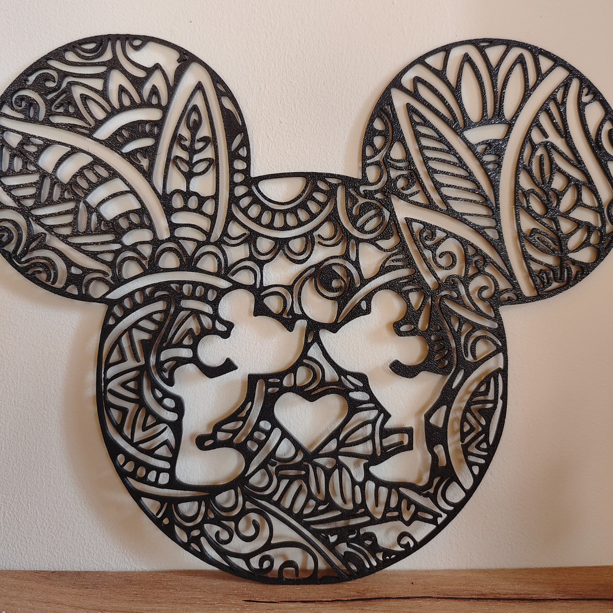 Mickey & Minnie Wall Art – 3D Printed Black Line Art Decor