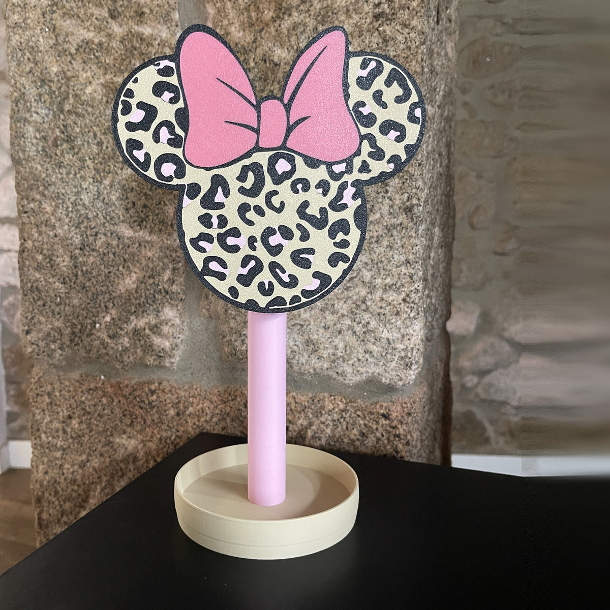 Minnie Tiger Print Headphone Stand – 3D Printed Desk Decor – photo 2